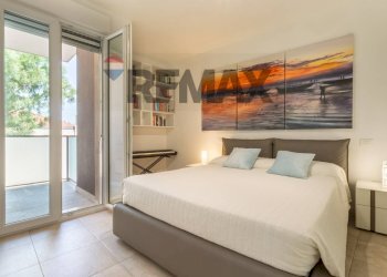 Camera / camera da letto - Bilocale via Italia
 
81, Cagliari - foto 19