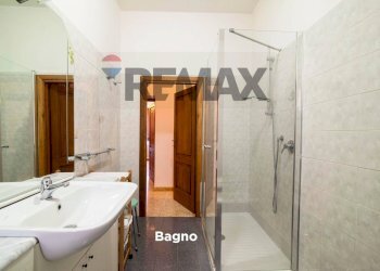 BAGNO CON DOCCIA - Independent house VIA DELLA REPUBBLICA
 
9, Roccastrada - photo 31