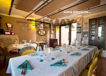 Sala da pranzo - Villa VIA DELLA MADONNA
 
1, Montieri - photo 39