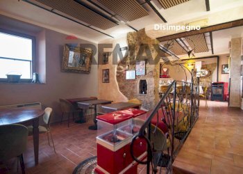Sala da pranzo - Villa VIA DELLA MADONNA
 
1, Montieri - photo 42