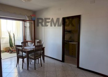 Sala da pranzo - Quadrilocale via Segni
 
20, Oristano - foto 8
