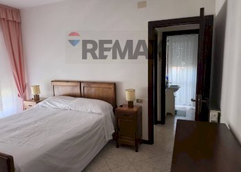 Camera / camera da letto - Quadrilocale via Segni
 
20, Oristano - foto 18