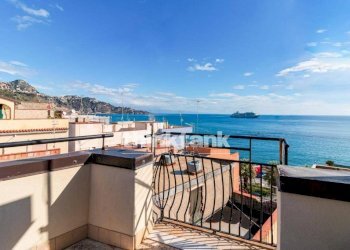 Foto 1 - Villa Via Vittorio Emanuele
 
SNC, Giardini-Naxos - photo 1