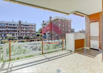 terrazzo vista esterna - Bilocale via dell'Albareto
 
36, Roma - foto 4