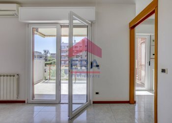 soggiorno vista terrazzo - Bilocale via dell'Albareto
 
36, Roma - foto 9