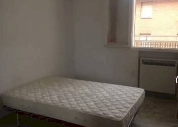 Camera da letto - Non-buildable land via Emilia Levante, 81, Bologna (neighborhood Mazzini) - photo 3