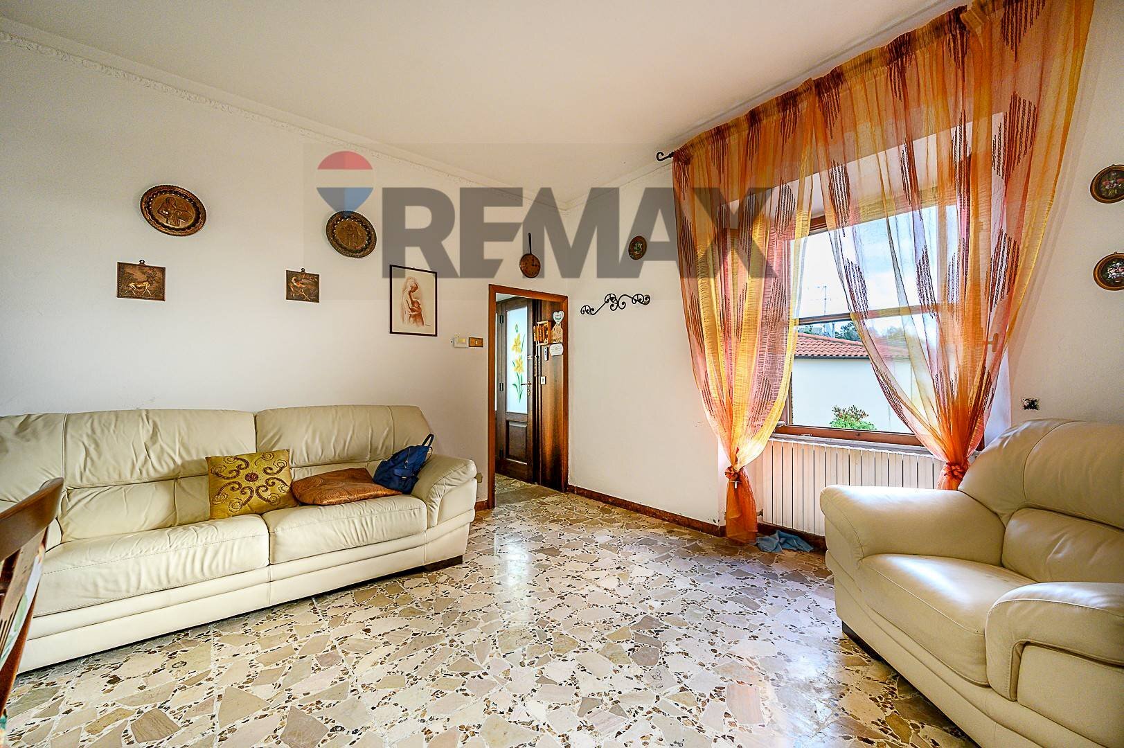 Soggiorno - Three-room apartment Piazza Mazzini
 
14, Rosignano Marittimo - photo 1