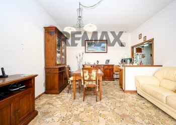 Sala da pranzo - Three-room apartment Piazza Mazzini
 
14, Rosignano Marittimo - photo 4