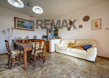 Sala da pranzo - Three-room apartment Piazza Mazzini
 
14, Rosignano Marittimo - photo 5