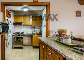 Cucina - Three-room apartment Piazza Mazzini
 
14, Rosignano Marittimo - photo 7