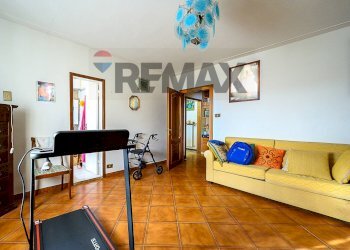 Soggiorno - Three-room apartment Piazza Mazzini
 
14, Rosignano Marittimo - photo 23