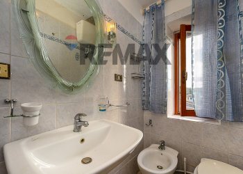 Bagno - Three-room apartment Piazza Mazzini
 
14, Rosignano Marittimo - photo 23