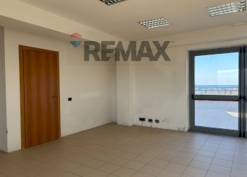 Stanza vuota - Ufficio Via Grotta Delle Fate
41, Livorno - foto 7