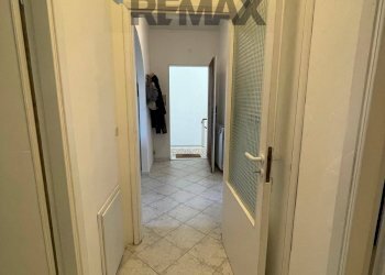 Hall / corridoio - Apartment Via Molino a Vento
 
1, Orciano Pisano - photo 19