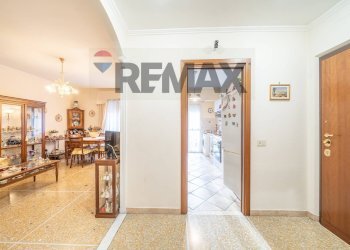 Hall / corridoio - Three-room apartment Via Pasquale Del Giudice
12, Roma - photo 13