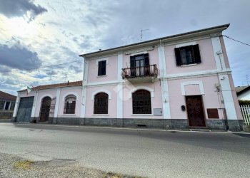 Casa indipendente Via Carengo, Vercelli - foto 1
