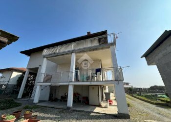 Four-room apartment Via giovanni boccaccio, Tronzano Vercellese - photo 1