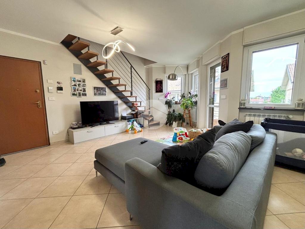 Four-room apartment Via S. Francesco da Paola, None - photo 1