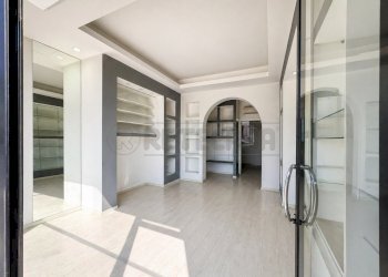 NEGOZIO - Locale Commerciale Via dei Colli 33, Padova - foto 1