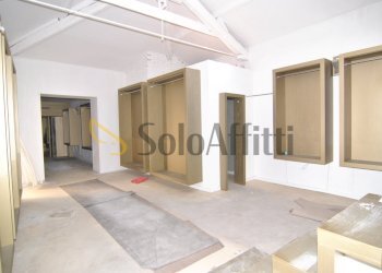 VANO PRINCIPALE - Commercial Premises Piazza Attias 2, Livorno - photo 2