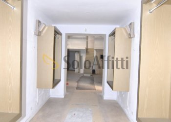 INGRESSO - Commercial Premises Piazza Attias 2, Livorno - photo 4