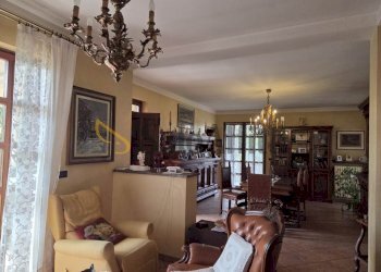 9.jpeg - Four-room apartment Via Benso 20, Chieri - photo 8