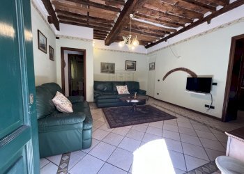 appartamento in affitto centro (4).jpg - Apartment Via Pelleria, Lucca - photo 10