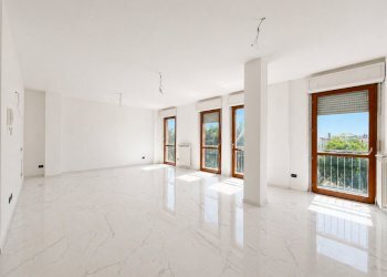 ChatGPT Image 29 apr 2026, 18_16_10.png - Three-room apartment Sarzana - photo 1