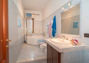 6.jpg - Apartment Via Modena 17, Misterbianco - photo 6