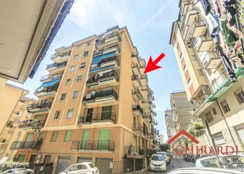 13.0 EDIFICIO.jpg - Appartamento VIA CANESI 56, Genova (zona Sestri Ponente) - foto 1