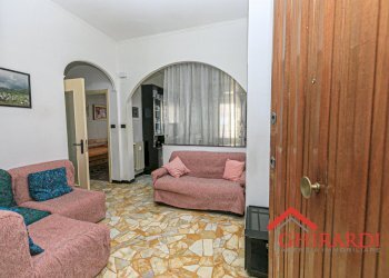 1.0 ingresso.jpg - Appartamento VIA CANESI 56, Genova (zona Sestri Ponente) - foto 2