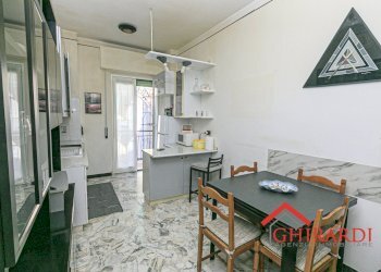 3.0 cucina.jpg - Appartamento VIA CANESI 56, Genova (zona Sestri Ponente) - foto 7
