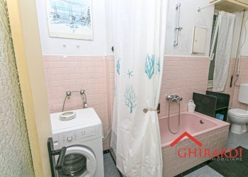 6.0 bagno.jpg - Appartamento VIA CANESI 56, Genova (zona Sestri Ponente) - foto 23