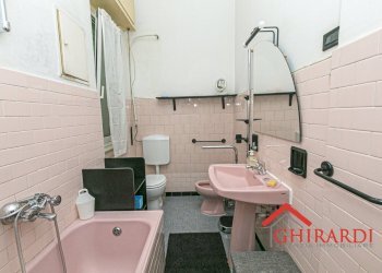6.1 bagno.jpg - Appartamento VIA CANESI 56, Genova (zona Sestri Ponente) - foto 24