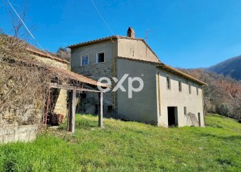 Villa LOCALITA LA VALLE 1 VOGOGNANO, Arezzo - photo 2