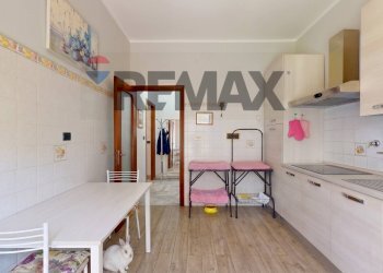 Trilocale Via Vezzani, 44c 
 Rivarolo, Genova (zona Rivarolo) - foto 6