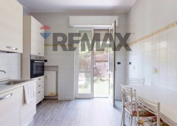 Trilocale Via Vezzani, 44c 
 Rivarolo, Genova (zona Rivarolo) - foto 7