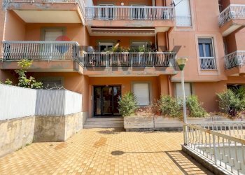 Trilocale Via Vezzani, 44c 
 Rivarolo, Genova (zona Rivarolo) - foto 21