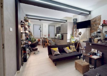 One-room apartment Vico Della Rosa, 1
Centro Storico, Genova (neighborhood Centro Storico) - photo 2