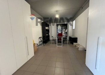 Shop Crocetta, Modena, Modena (neighborhood Crocetta) - photo 8