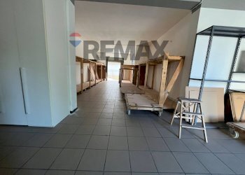 Shop Crocetta, Modena, Modena (neighborhood Crocetta) - photo 18