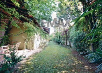 Villa Via Belvedere 
 Manerba del Garda, BS, Manerba del Garda - photo 22