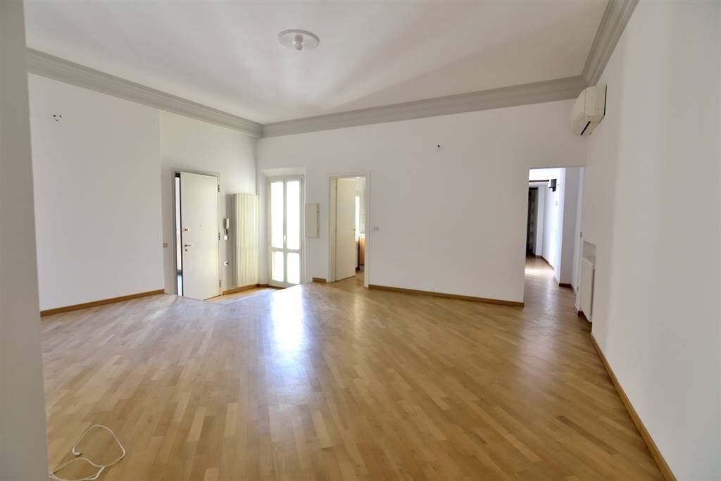 Appartamento Via Santo Stefano 84, Bologna - foto 2