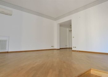 Appartamento Via Santo Stefano 84, Bologna - foto 3