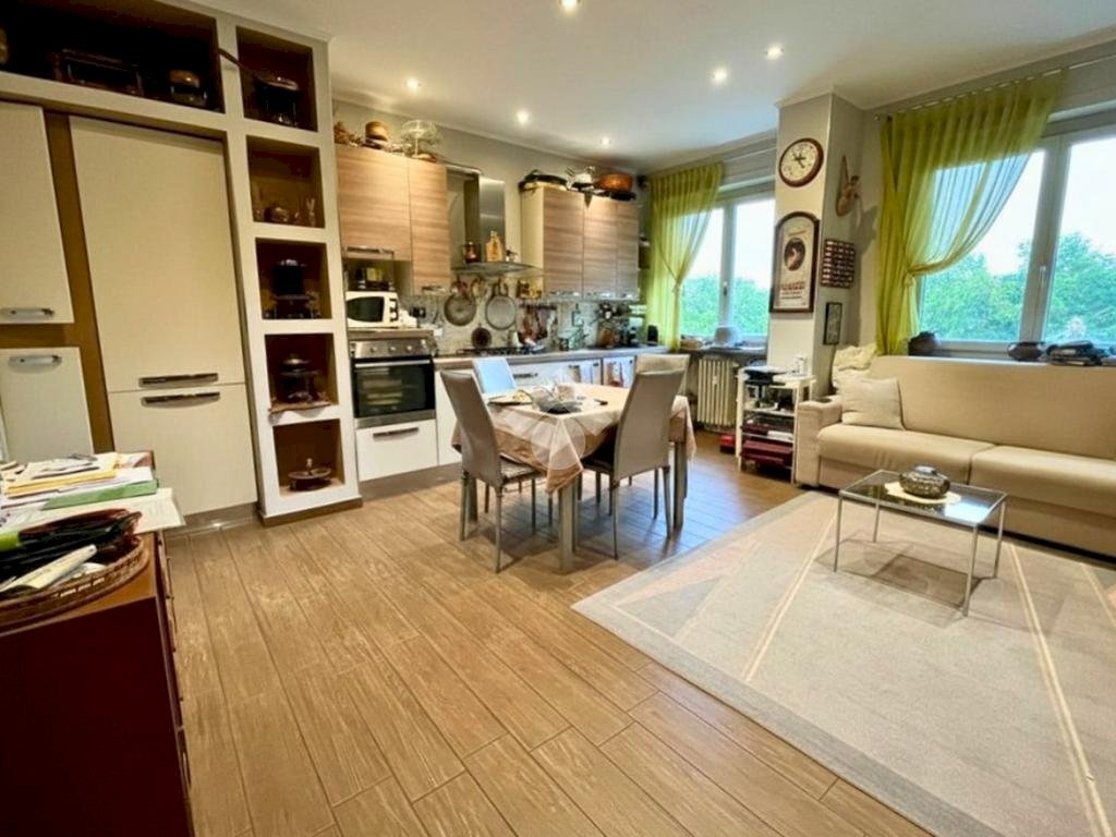 Two-room apartment Viale Piazza d'Armi, Pinerolo - photo 2