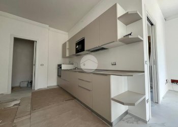 Two-room apartment Viale Giuseppe Mazzini, Barge - photo 5