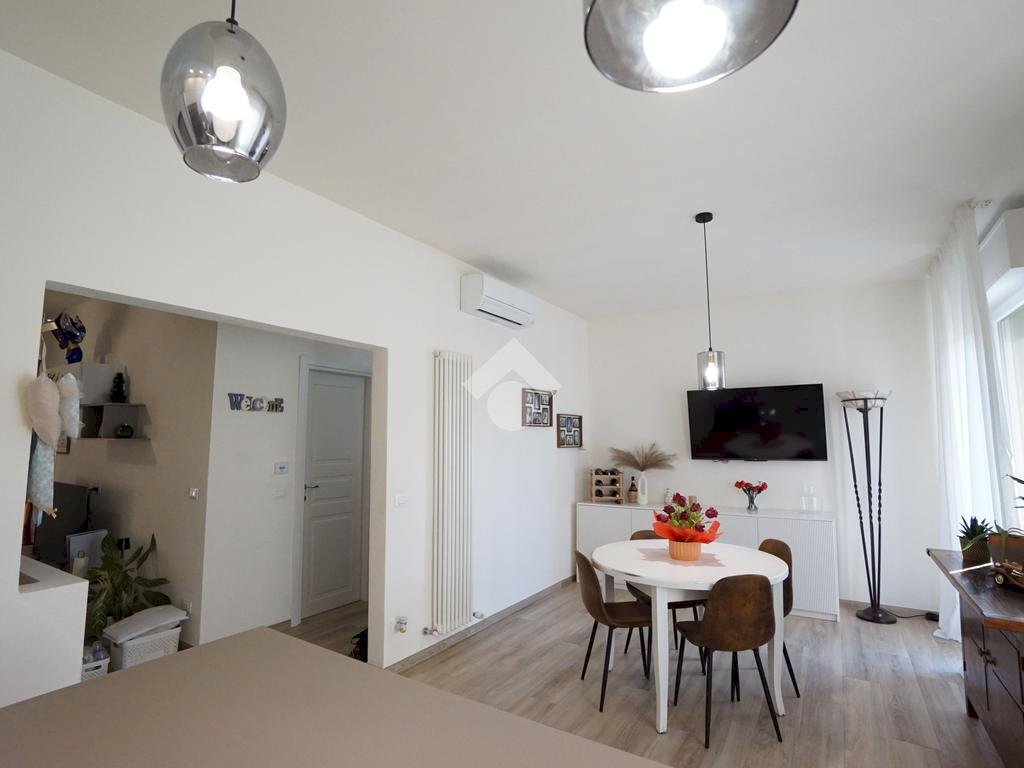 Four-room apartment Via L. Aliprandi, Modena (neighborhood Circoscrizione 1) - photo 2