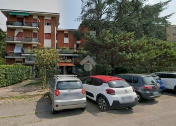 Three-room apartment Via Roma, Assago - photo 1
