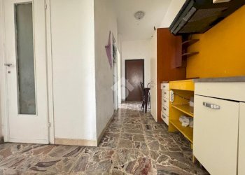 Three-room apartment Via Roma, Assago - photo 3
