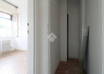 Three-room apartment Via Roma, Assago - photo 20